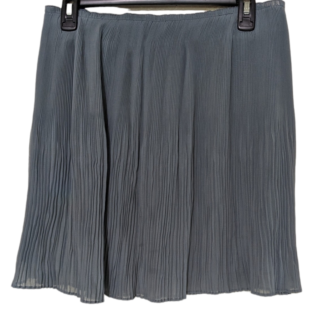 Cool tone blue flowy romantic chiffon mini skirt in size M